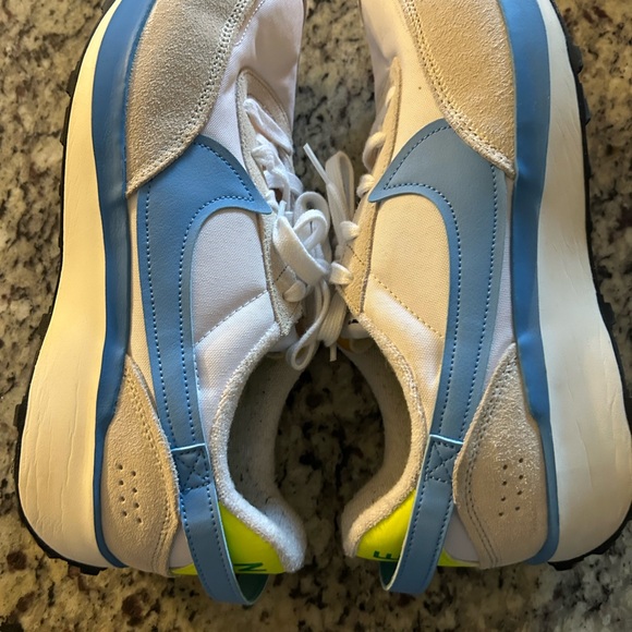 Nike Waffle Debut - Picture 4 of 9